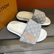 Louis Vuitton Slippers